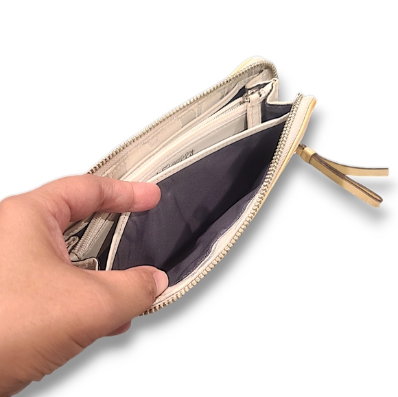 Coach Poppy Wallet - Picture 7 of 15